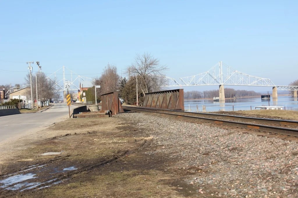 DM&E Clear Creek Bridge (Lansing)
